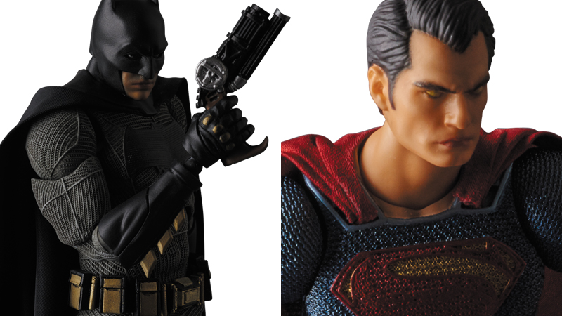Illustration for article titled Check Out the Glorious Capes on These Batman v Superman Action Figures